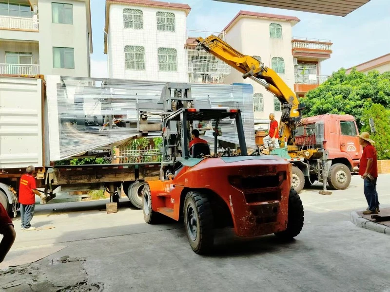 HS Machinery company loading container HS Machinery company loading container